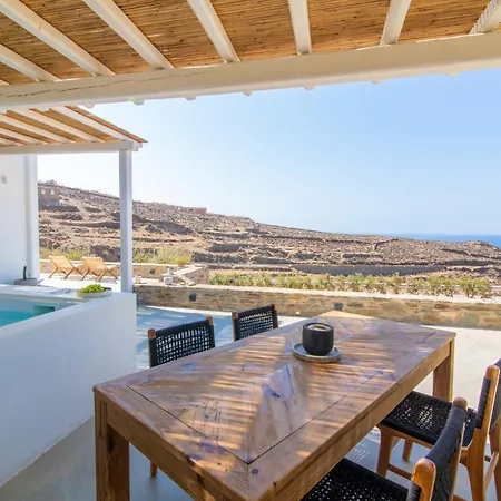 Rockaine * Tinos