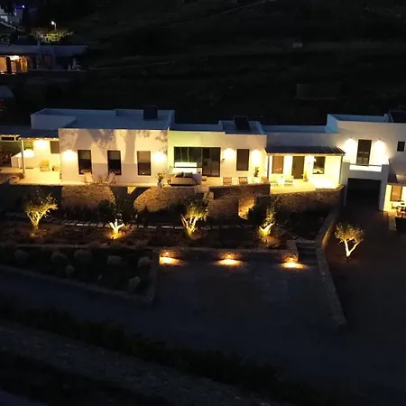 Rockaine Villa